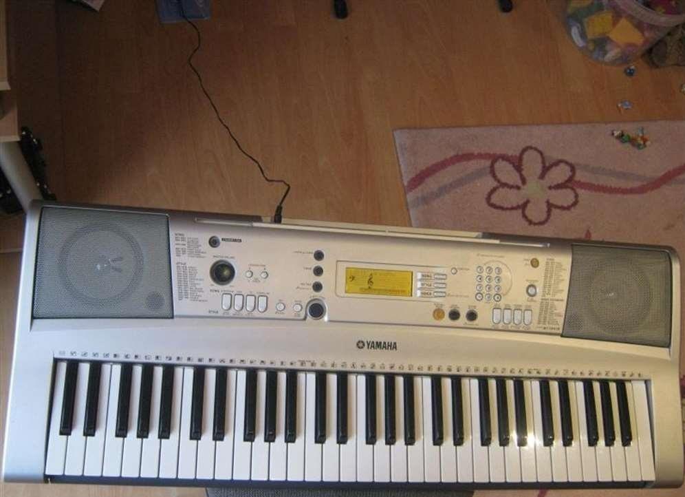 Yamaha-PSR-E313