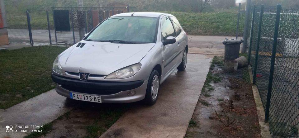 Pezo-206