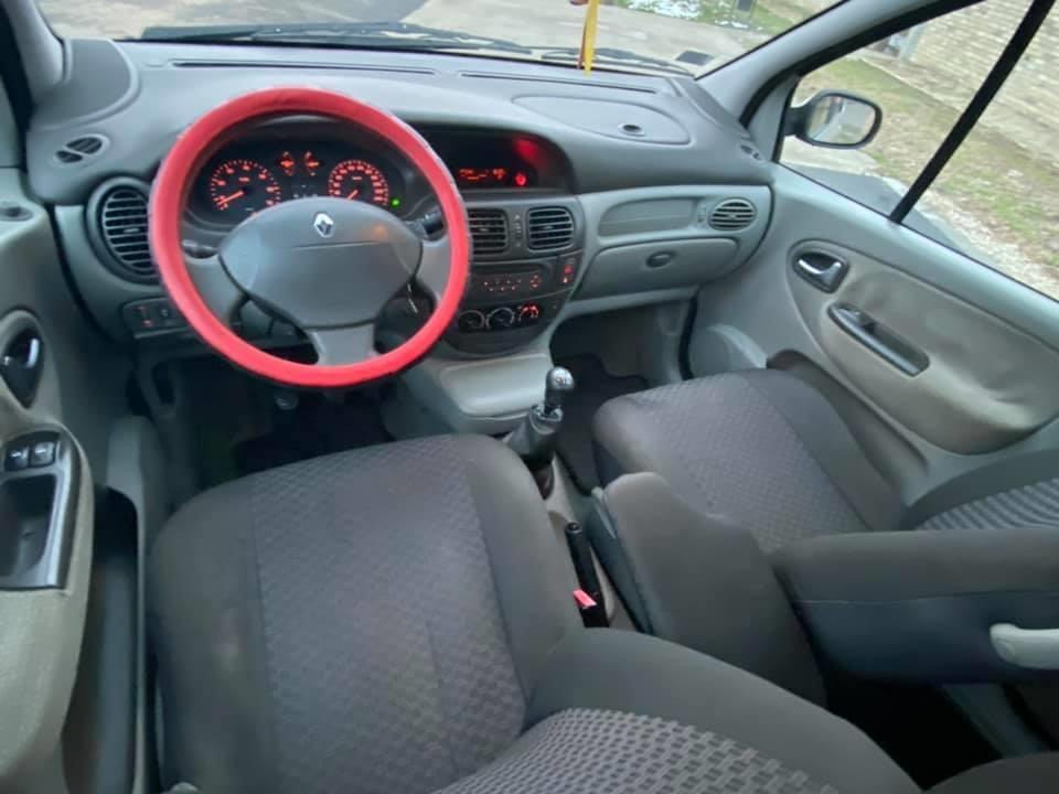 Renault-Scenic-METAN-CNG