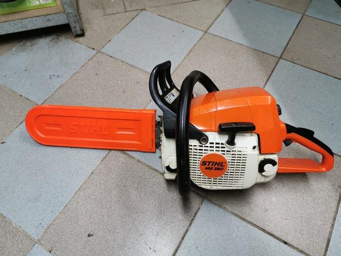 Stihl MS 390.