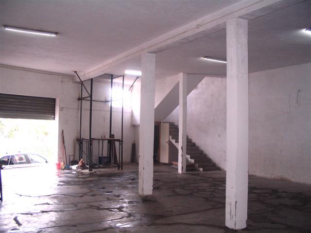 izdajem-magacin-i-kancelarije