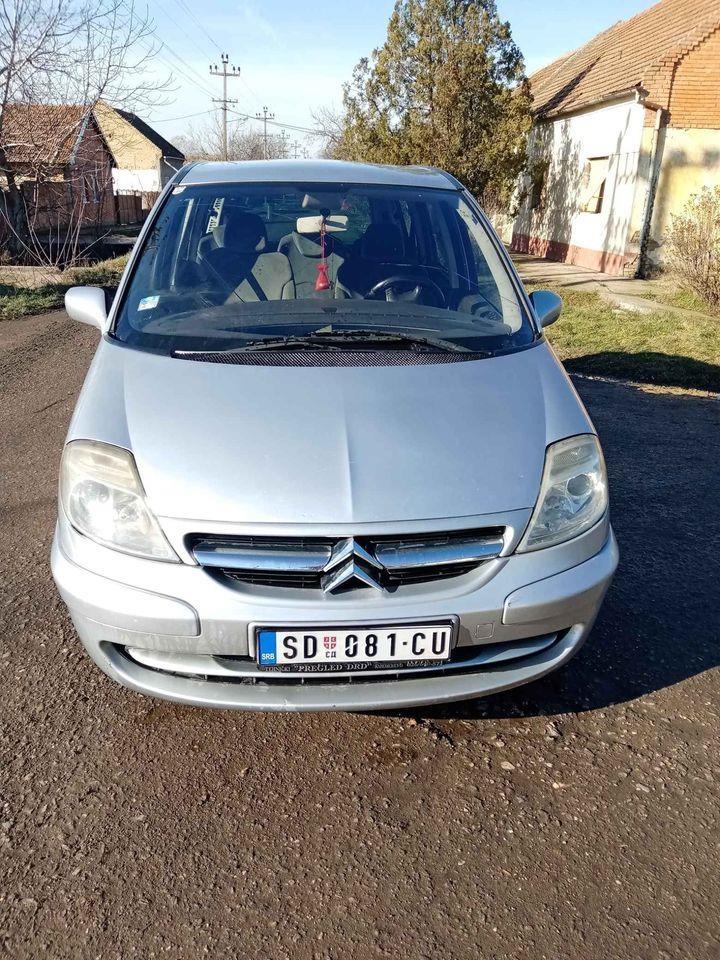 citroen-c8
