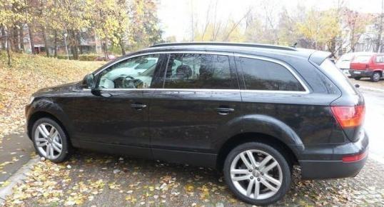 Audi-Q7---07