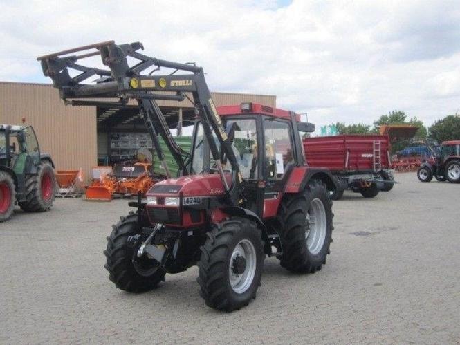 Traktor Case IH 4240