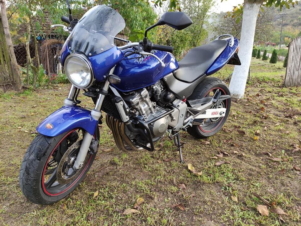 Honda-Hornet-600cc