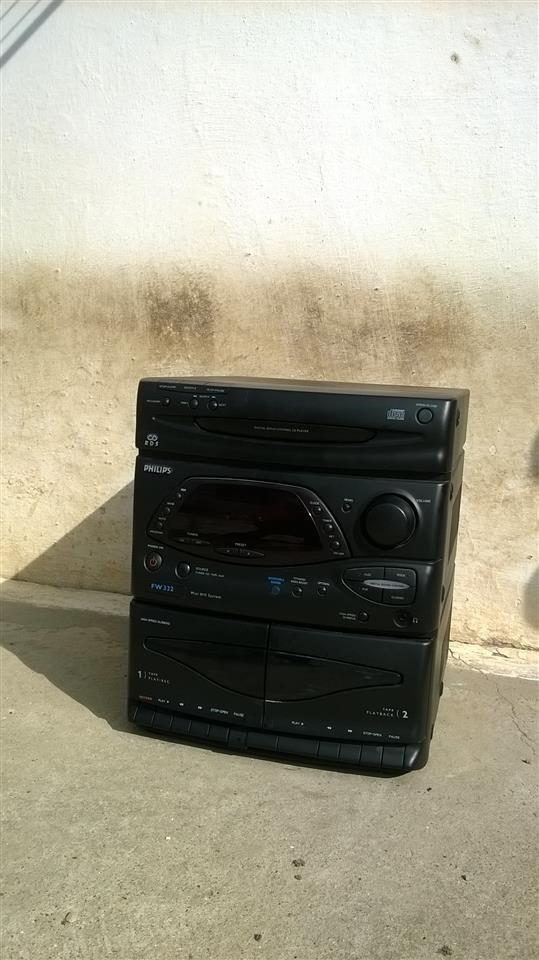 Philips-FW332--CD-AUX-