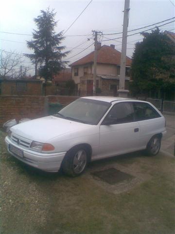 Opel Astra -93