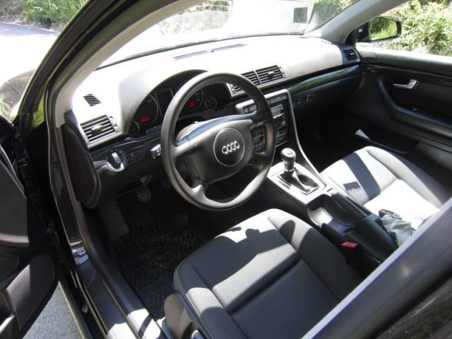 Audi-A4--01