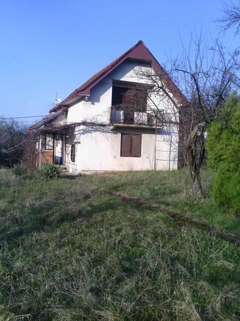 Prodajem-kucu-i-plac-u-vrbovno