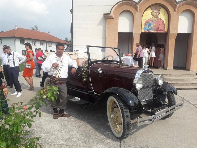 Trubaci bor 0611952330