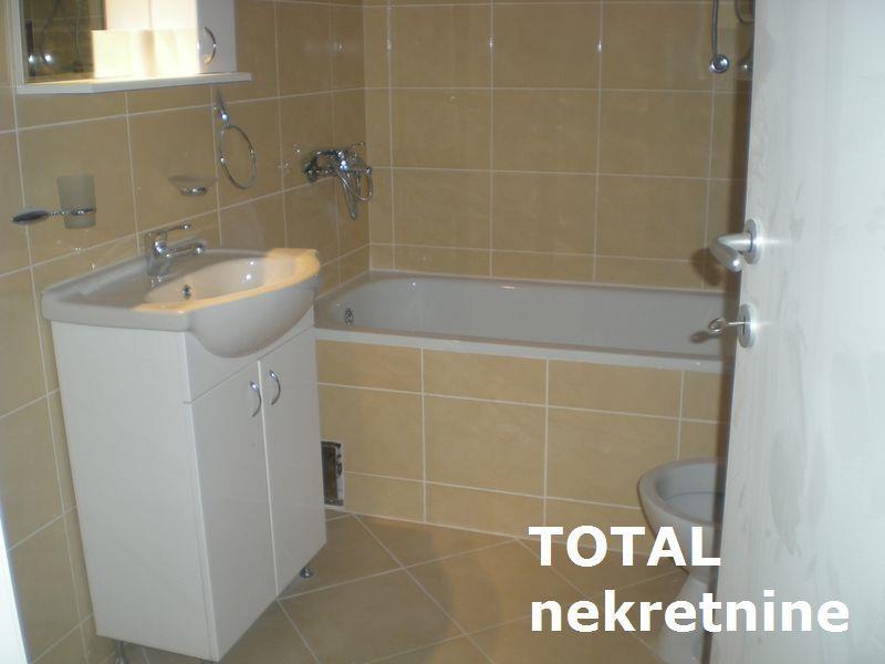 Odmah-useljiv-trosoban-duplex-stan