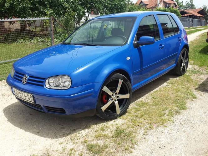 VW Golf 4 1,6 16v -01