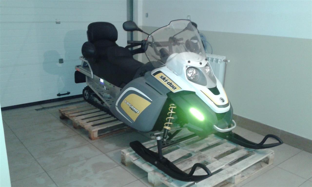 Motorne-sanke-Legend-V-800