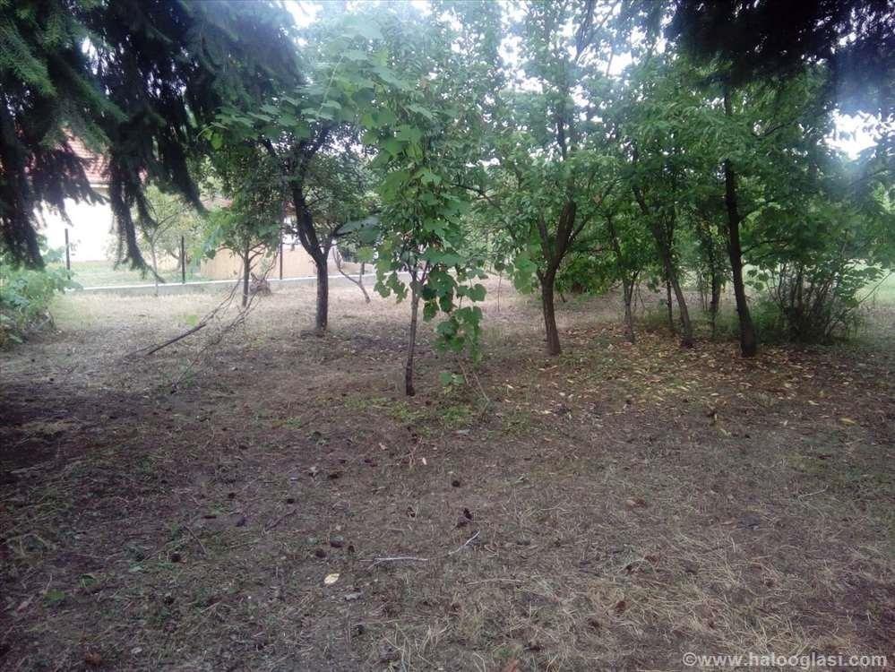Prodajem-plac-Miljakovac