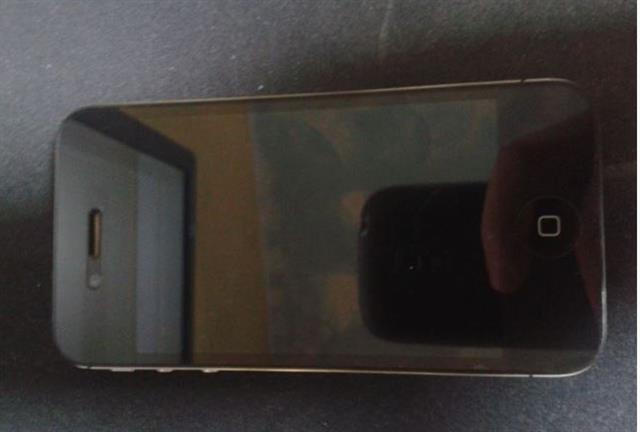 Apple-Iphone-4S