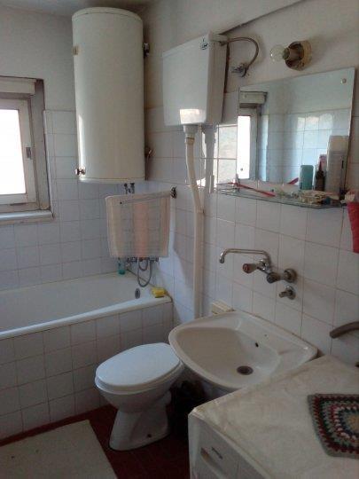 Stan-54m2-prodaja-zamena