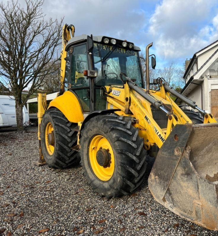 2008-New-Holland-B115
