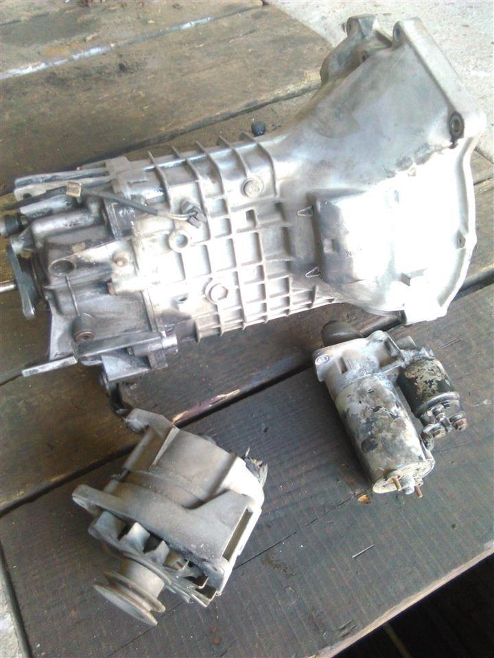 BMW-E30-318-M40-KOCKA