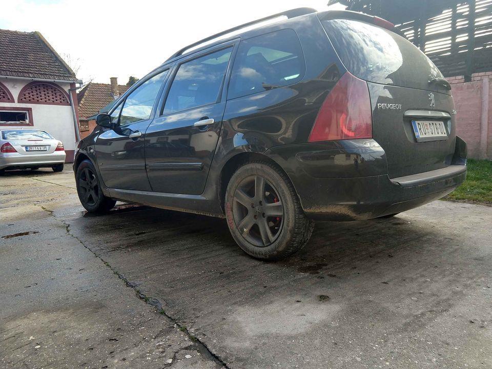 Peugeot-307