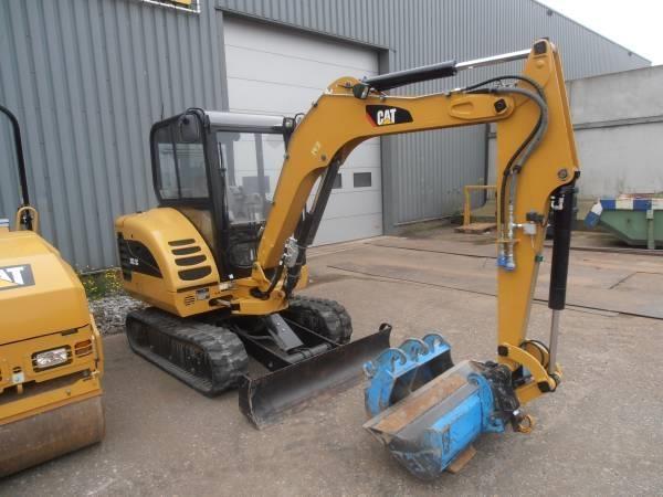 Caterpillar-302-5C---bager
