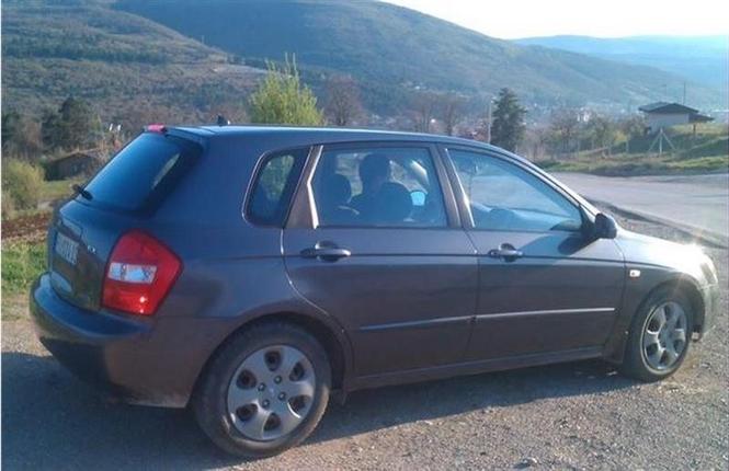 Kia Cerato -05