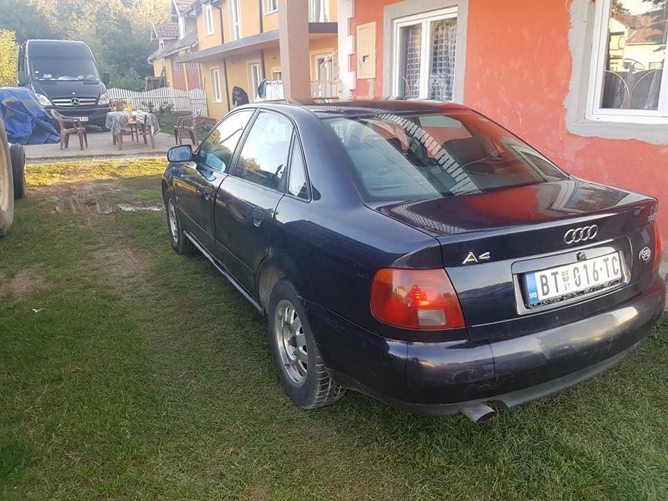 Audi-A4--reg-10-2021-god-