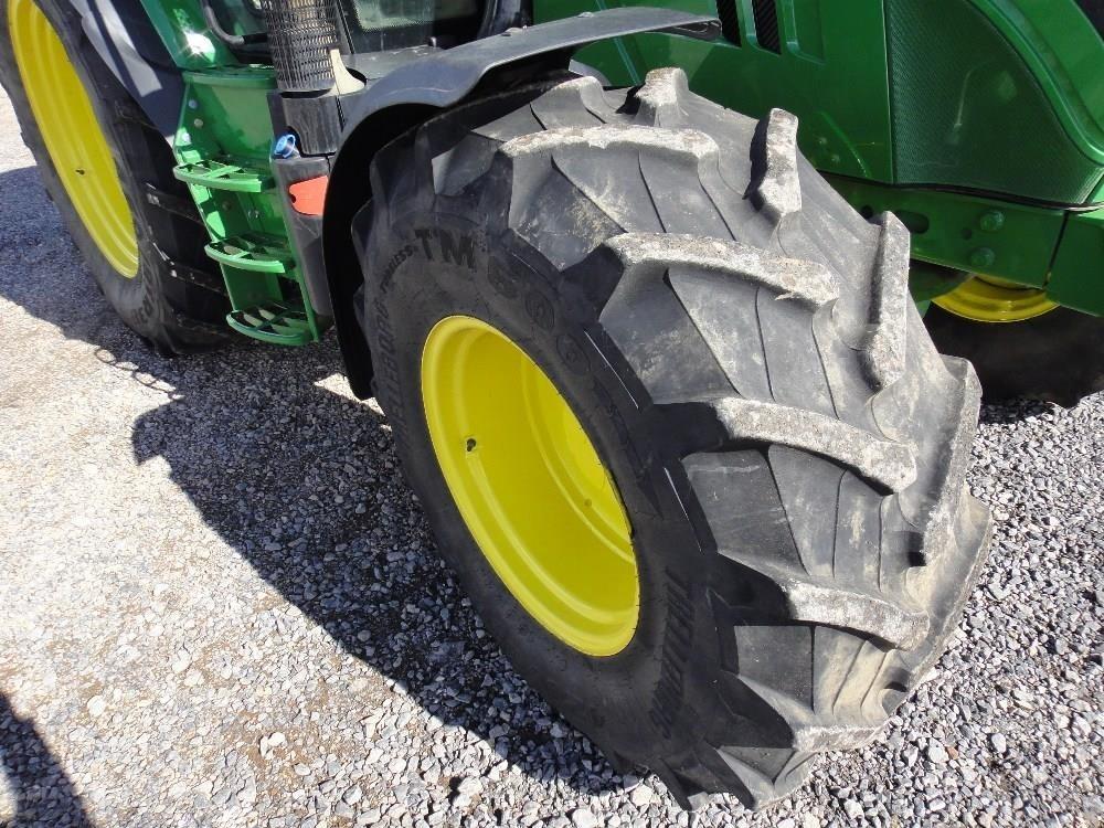 2013-John-Deere-6125R-Auto-Quad--traktor