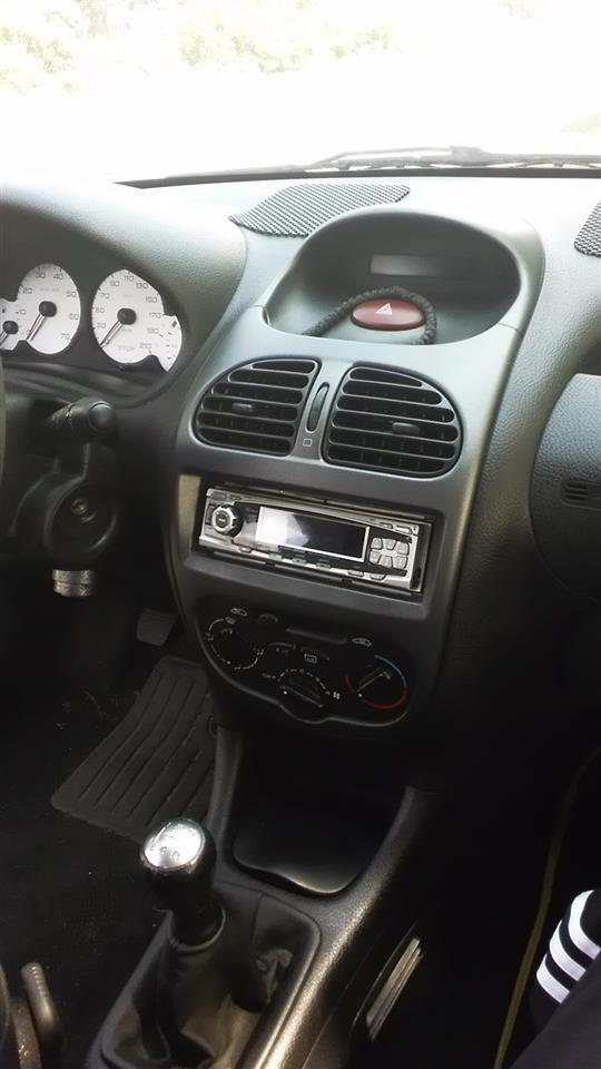 Peugeot-206