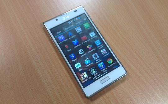 LG Optimus L7