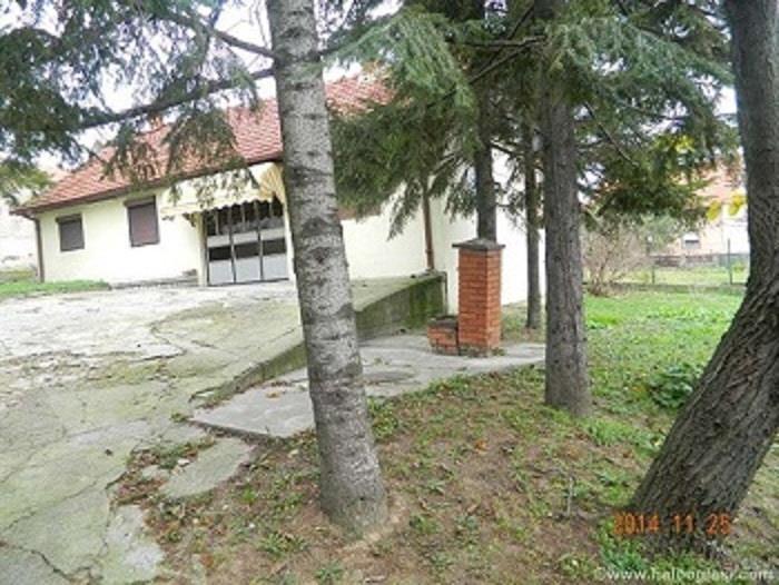 Kuca-Beli-Potok-ispod-same-Avale-CENTAR-POVOLJNO