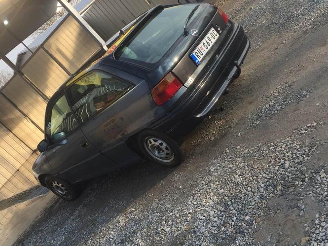 Opel Astra f