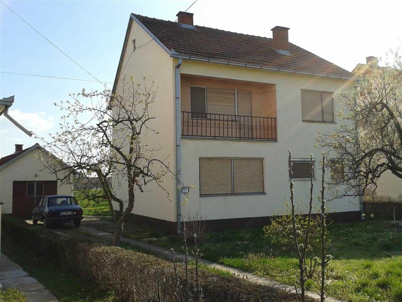 Kuća-120m2--u-strogom-centru-Bogatića