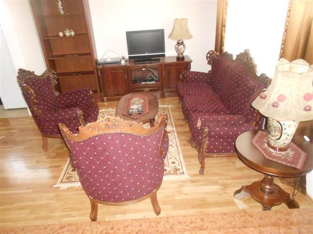 Kuca-450m2--u-Podgorici