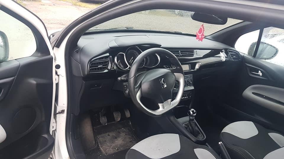 CITROEN-DS3-1-4-HDI-2012
