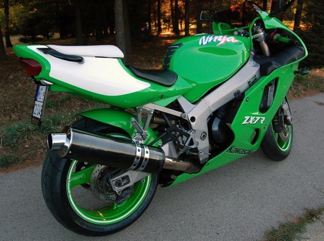 Kawasaki Ninja ZX7R