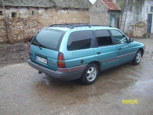Ford-Escort--92