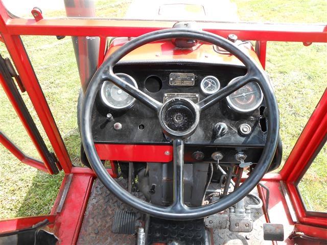 Traktor-IMT-565