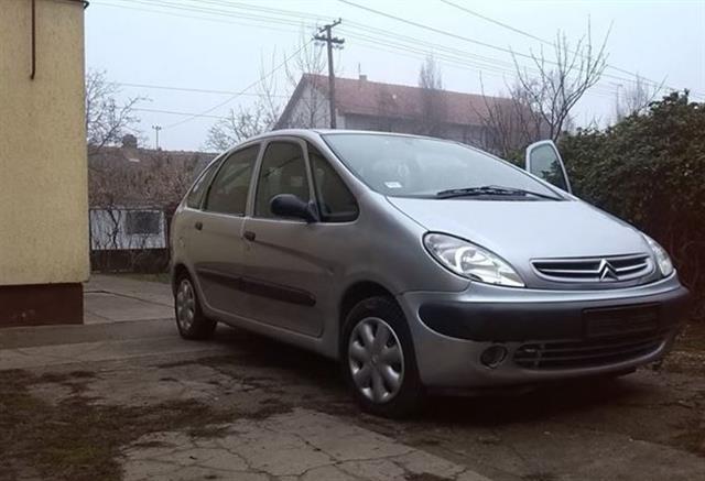 Citroen-Xsara-Picasso--00