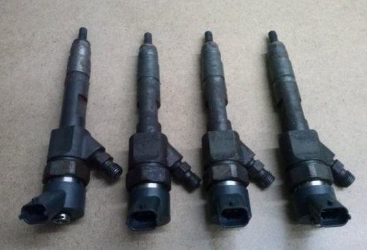 4 dizne za 1,9 dCi (plavo i) model 02/03