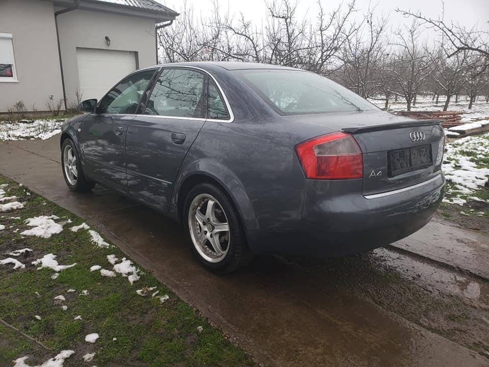 Audi-A4-s-line-2002-1-9