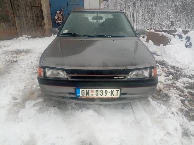 Mazda 323