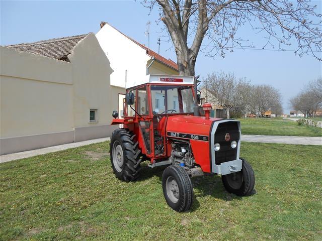 Traktor IMT 565