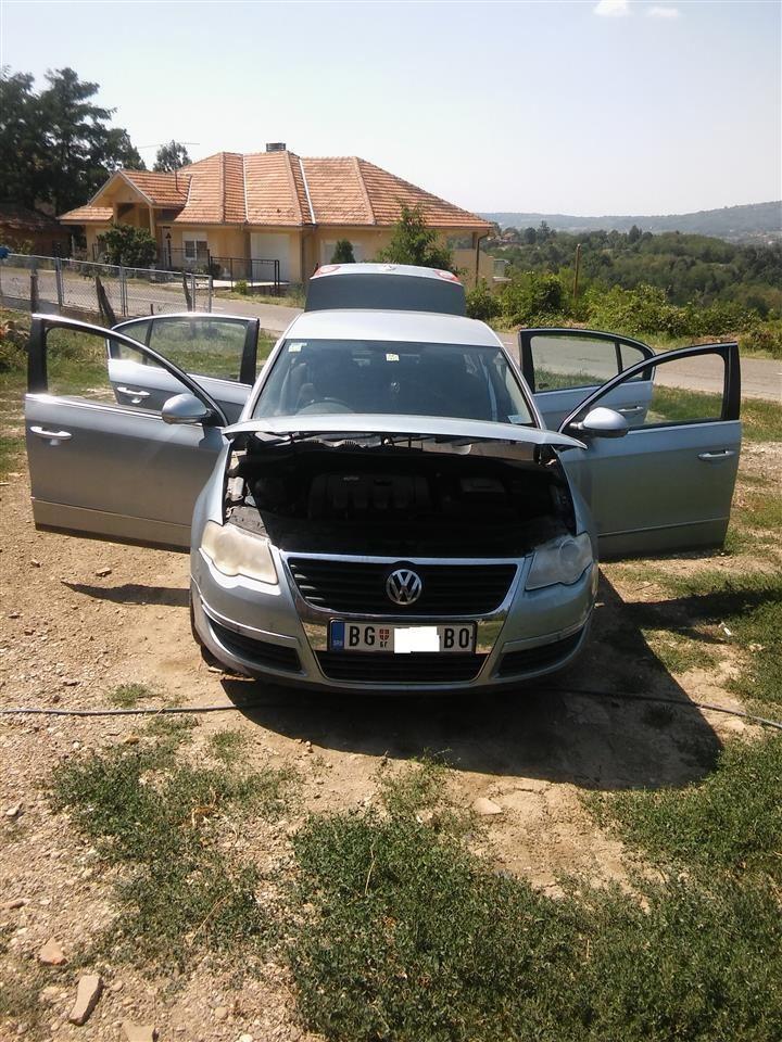 VW-Passat-b6-2-0--2006