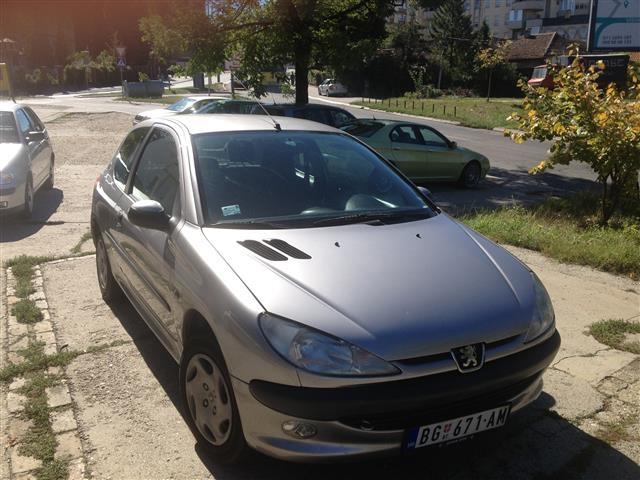 Peugeot-206--01