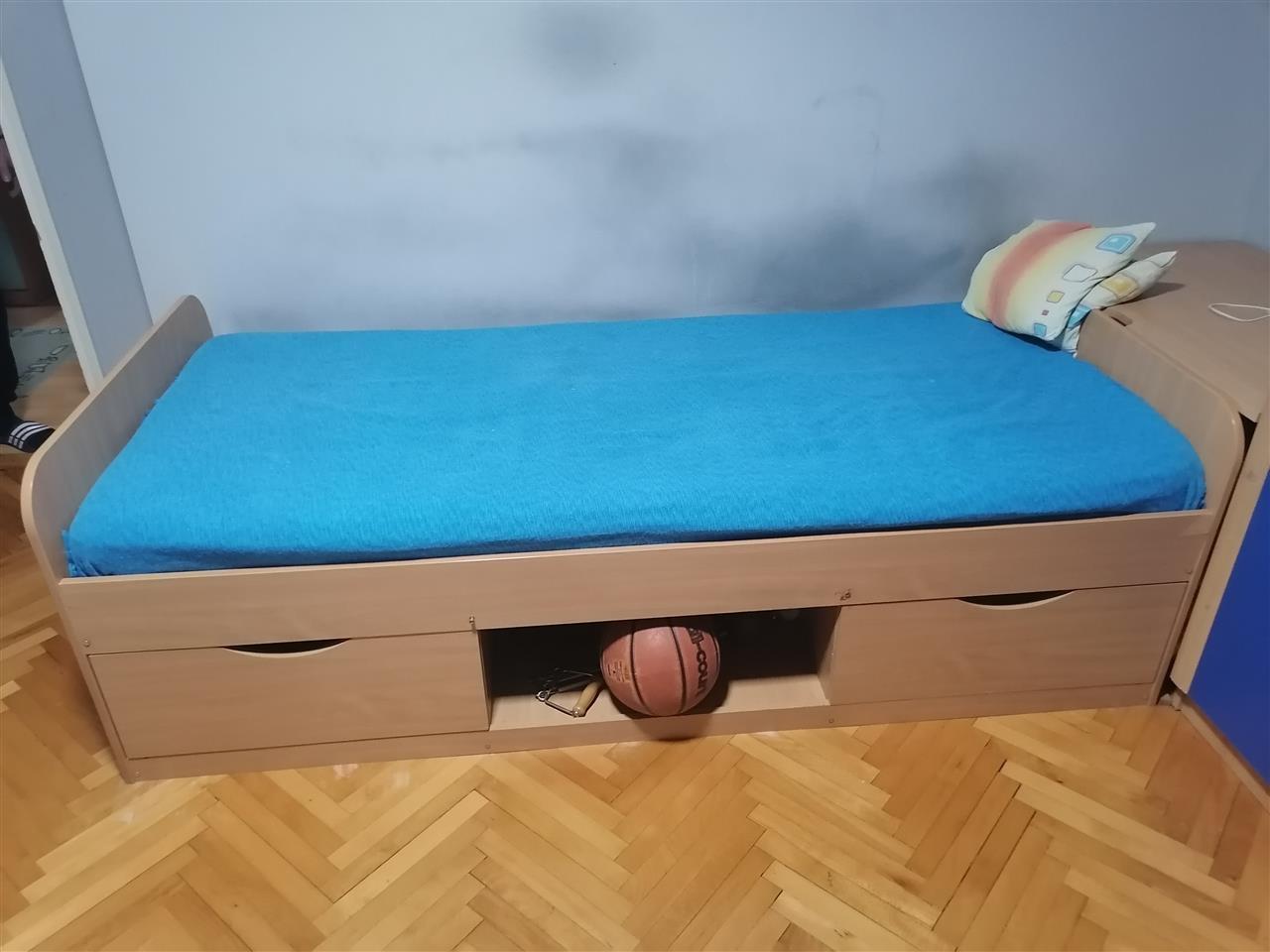 Prodajem-orman-i-krevet