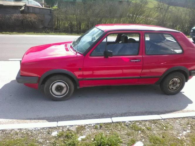 VW Golf -86