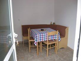 Izdajemo-povoljno-apartmane-u-Sutomoru