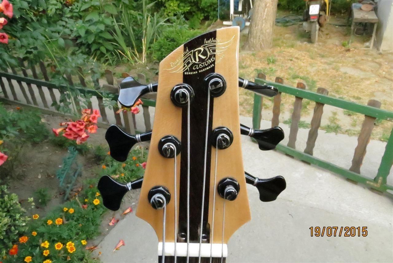 R-Custom-6-strings-bass