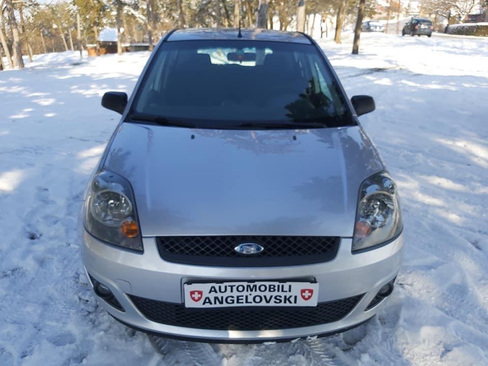Ford-Fiesta----------------------