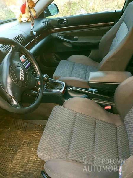 Audi-A4-karavan